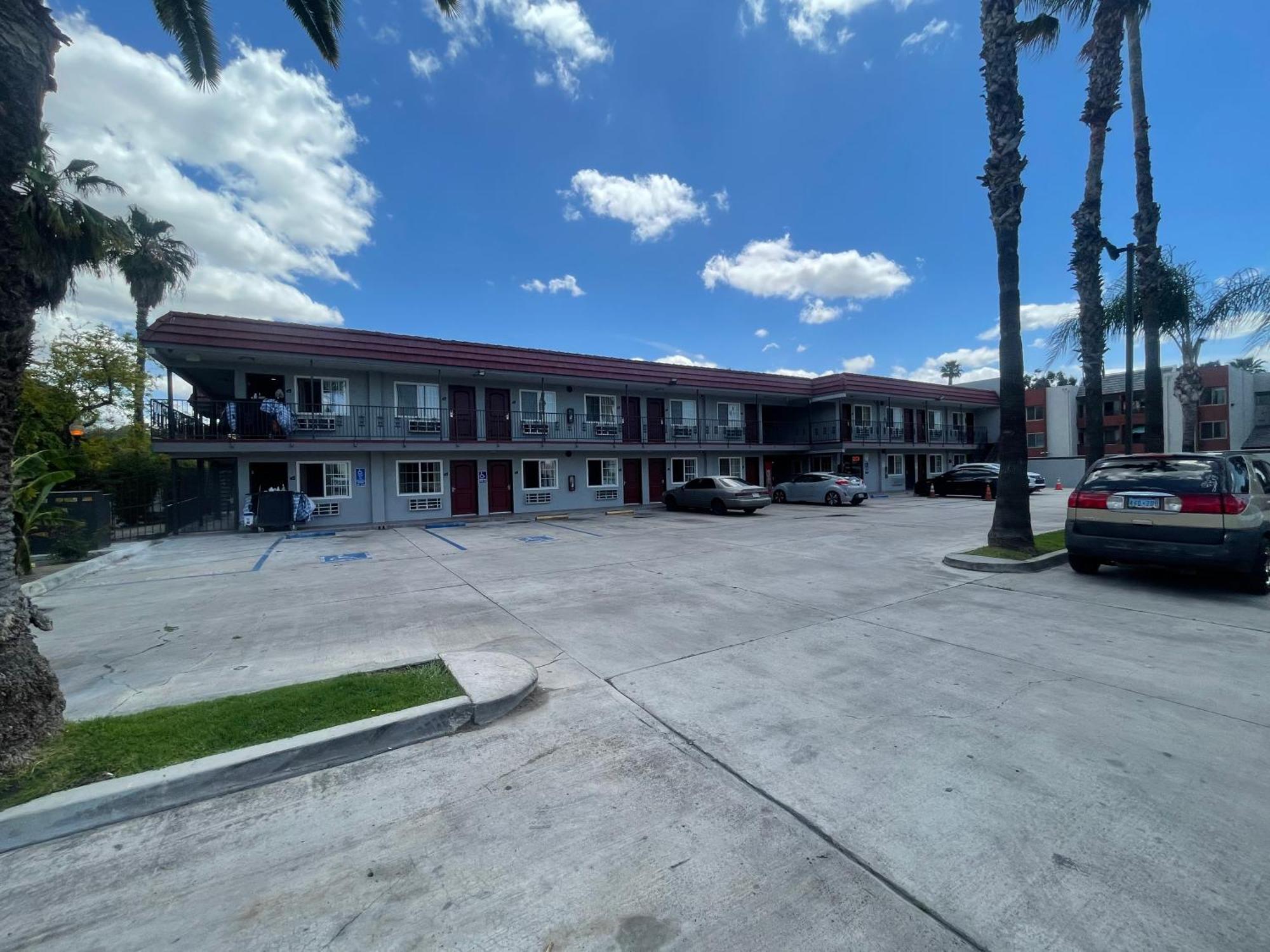 Simplestay Suites - Downtown Σαν Μπερναρντίνο Εξωτερικό φωτογραφία